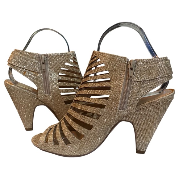 D. Champagne Gold Sparkly Strappy Heels Size 6.5 - Picture 9 of 17